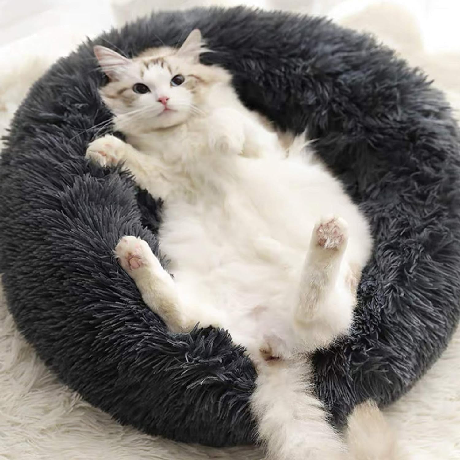 Luxury Calming Donut Dog Bed | Ultra Soft Faux Fur Self-Warming Bed