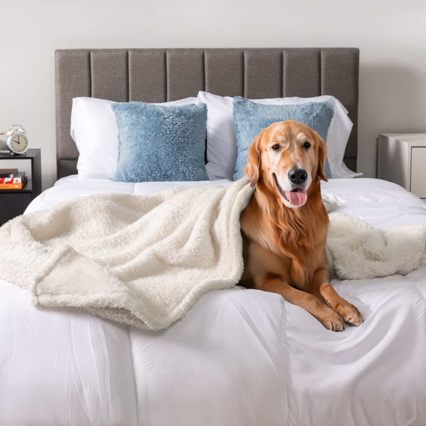 Ultra Soft Sherpa Dog Blanket | Cozy Fleece Blanket for Dogs