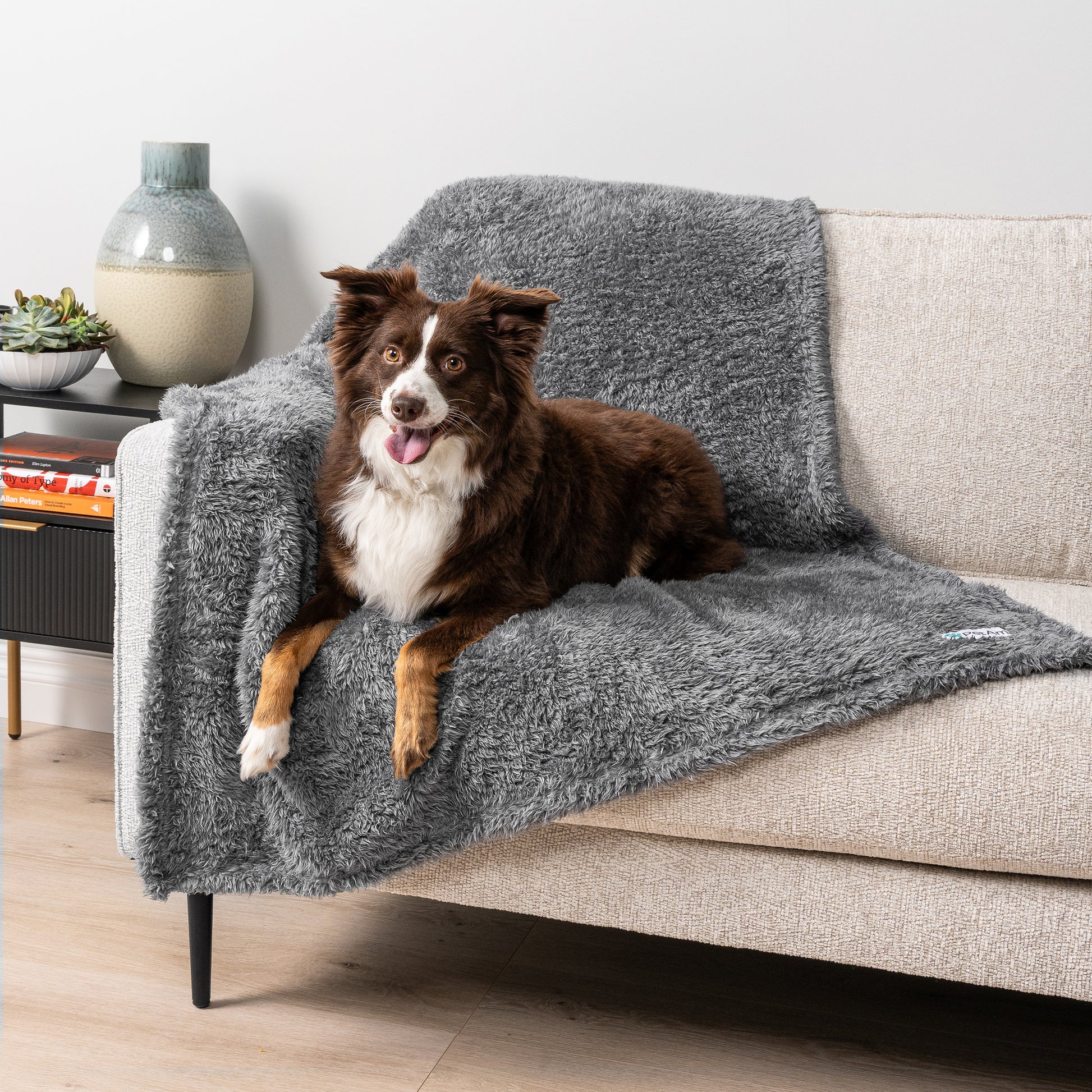 Ultra Soft Sherpa Dog Blanket | Cozy Fleece Blanket for Dogs