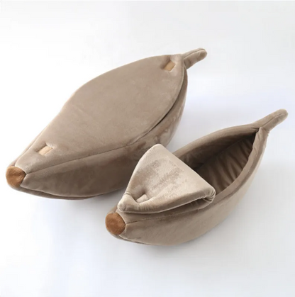Banana Pet Bed – Cozy Sleeping Bag for Cats