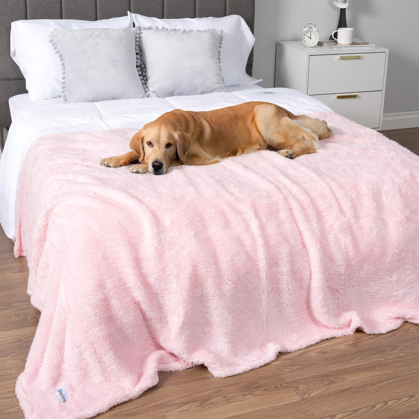 Ultra Soft Sherpa Dog Blanket | Cozy Fleece Blanket for Dogs